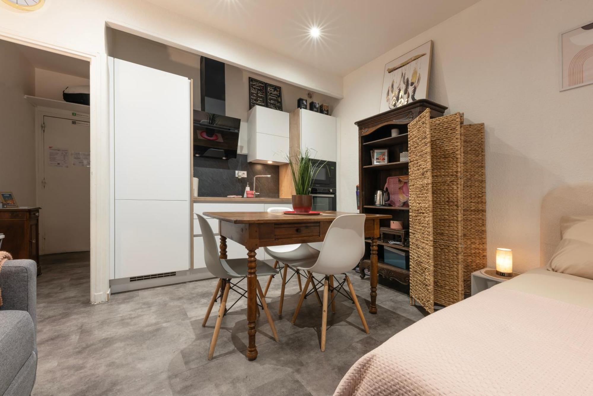 La Casita - Studio Confort Avec Parking Prive - Lit Douillet - Centre Uzes, Pont Du Gard Buitenkant foto